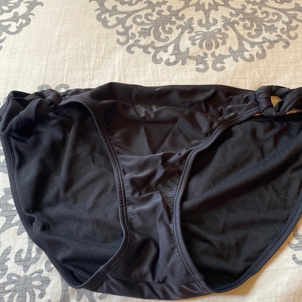 Swimsuit bottoms